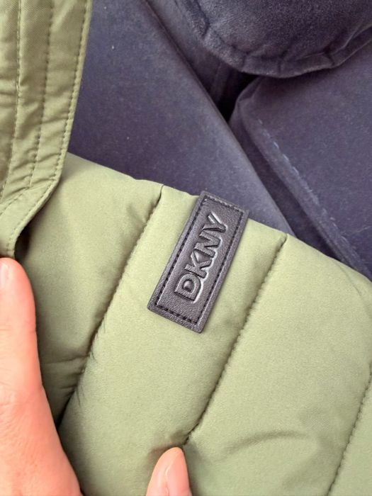 Дамско зимно яке DKNY