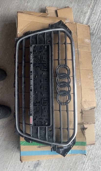 Vand grila centrala , audi A4 B8,5