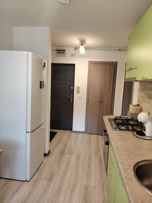 Chirie apartament cu 2  camere