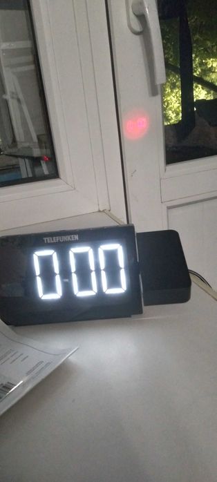 Часы будильник с радио
