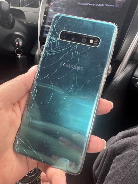 продам самсунг S10+