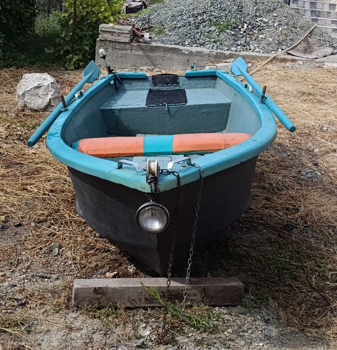 Barcă din fibră  3,2 m