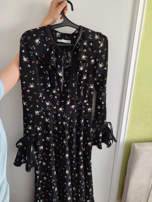 Продам платье 44 размер.