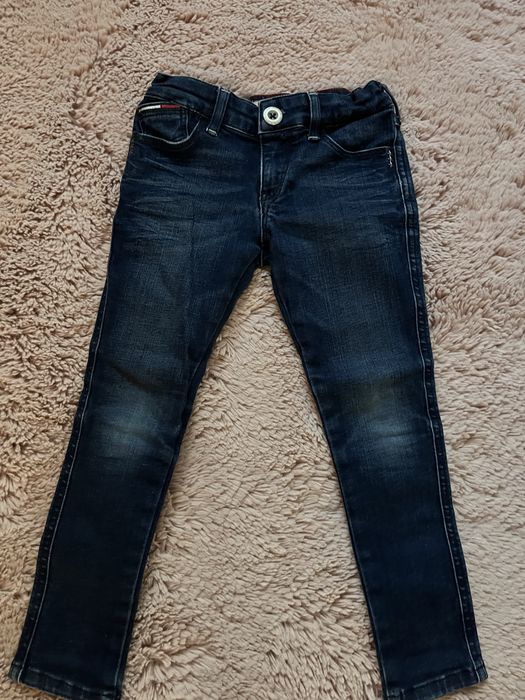 Blugi Tommy Hilfinger marimea 104