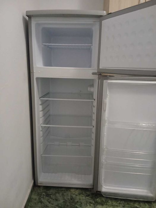 Хладилник NEO BCG-260, сив, Клас A+