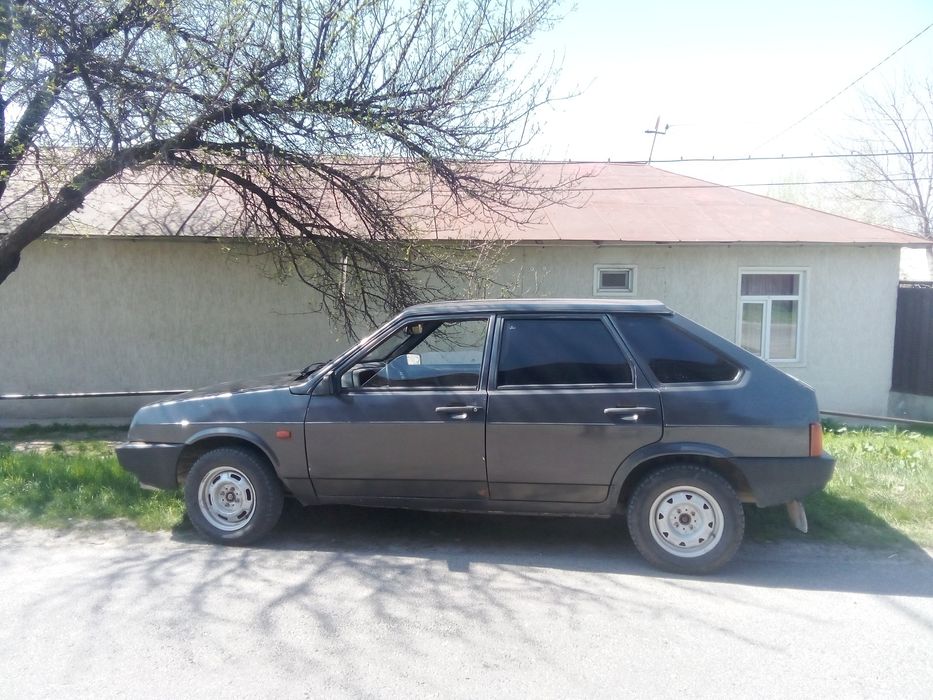 Лада 2109 в хорошем состоянии