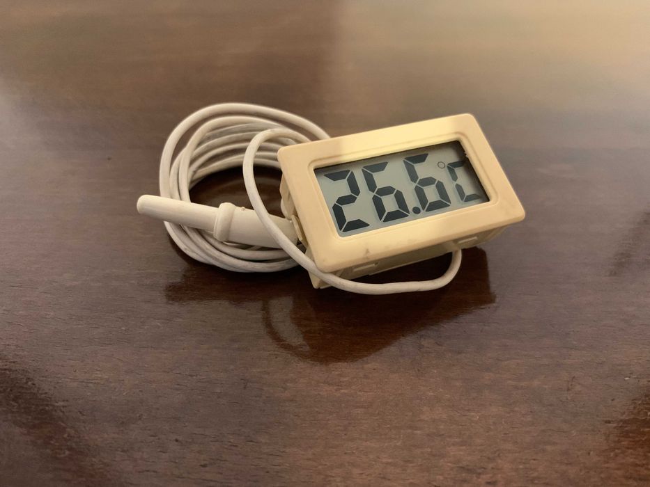 Часовник будилник метео станция термометър подсветка - 2 броя