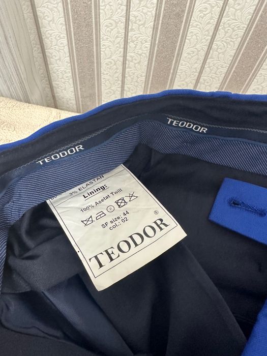 Мъжки костюм Teodor