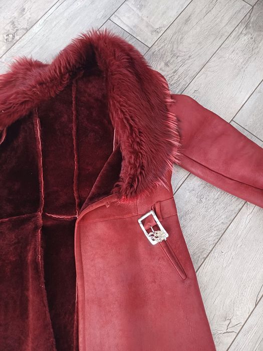 Одежда верхняя женская