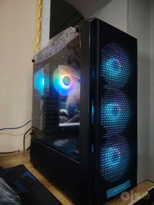 GIGABYTE  B760M   Iltel Core i5-12400F