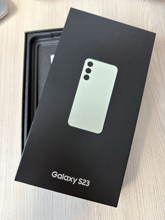 Продам Samsung Galaxy S23