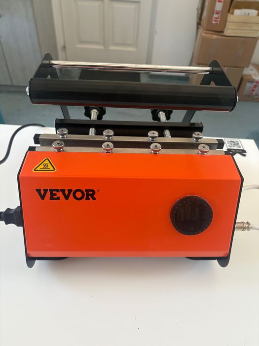 Presă termică 600 W pentru căni VEVOR – stare foarte bună