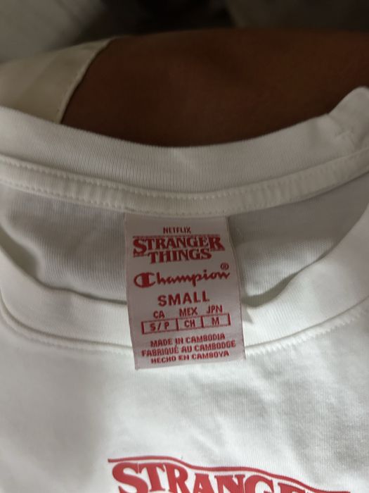 Tricou champion x stranger things marimea S