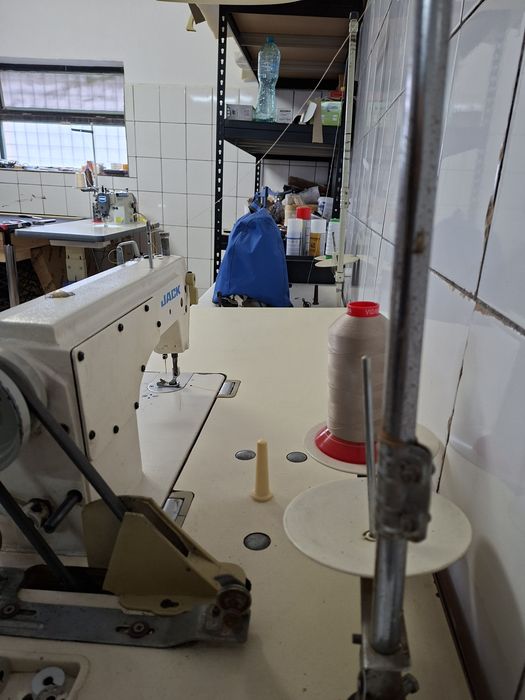 Vând mașină de cusut JACK în stare buna de funcționare