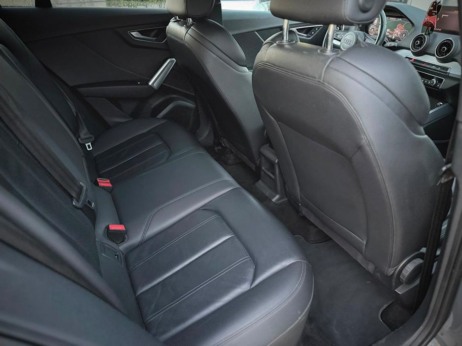 Vând Audi Q2 1.4 benz automat