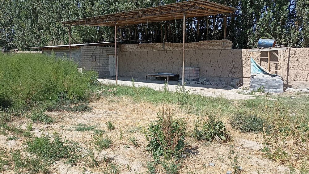 Er uchastka sotiladi