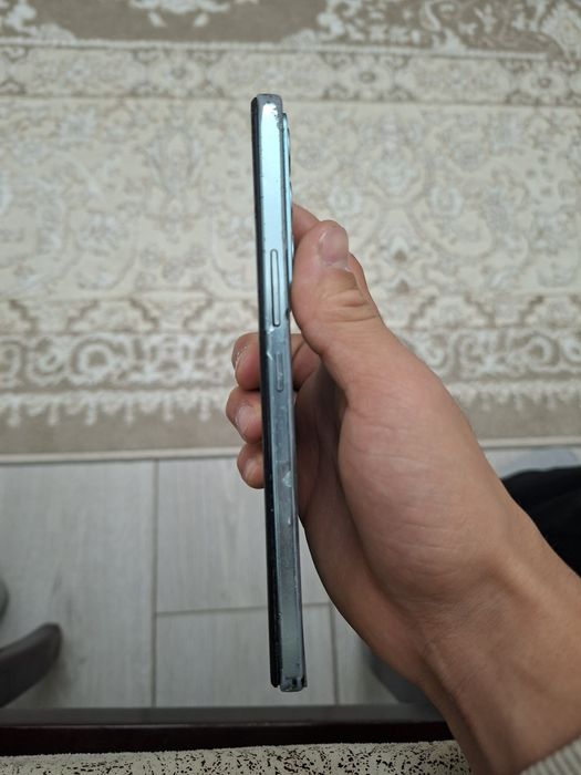 Vivo v27e  продам