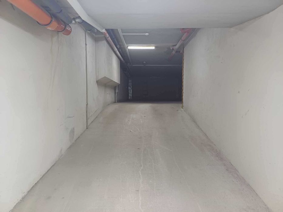 Дава се под наем Гараж / Паркомясто в София, Медицинска академия - 20 кв.м за 120 € - Снимка #5