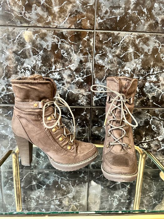 Кафяви дамски боти