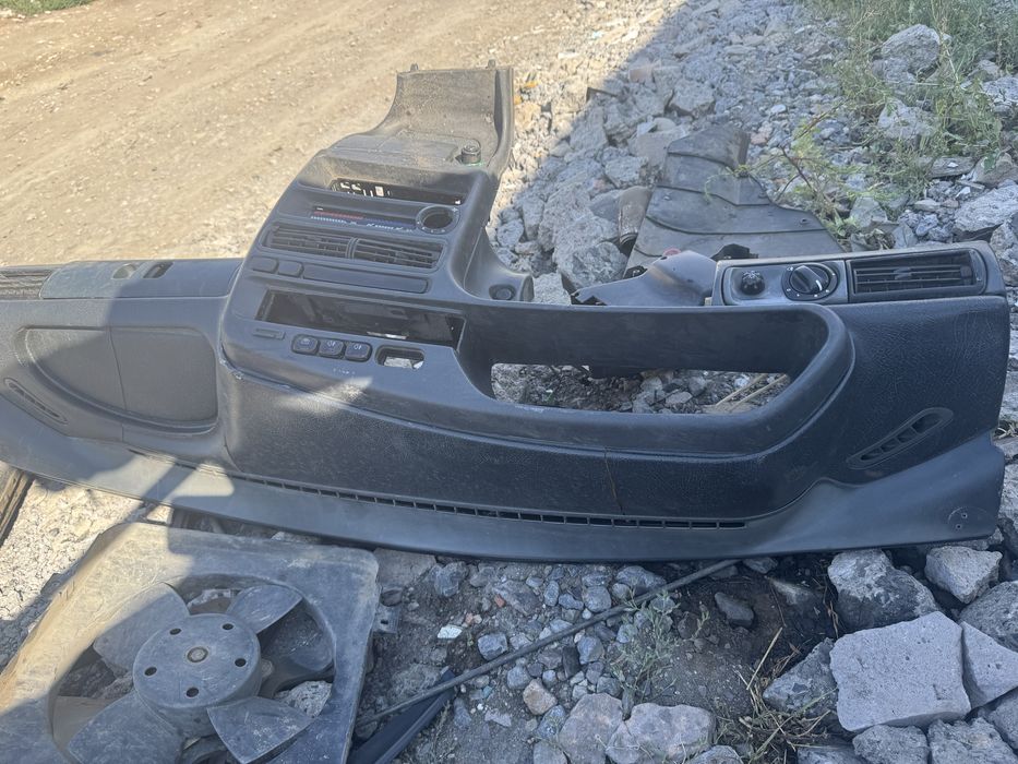 Продам запчасти на ваз 2114