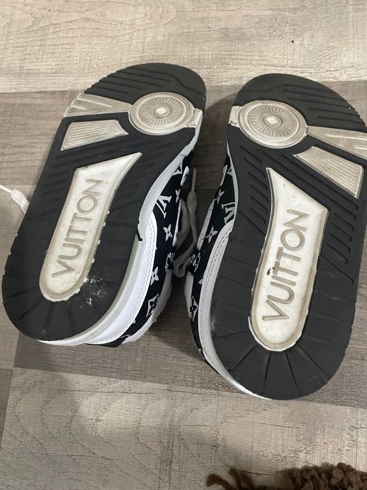 Pantof sport în stare impecabil Nr :33