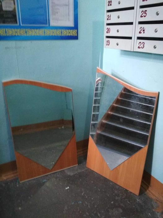 Зеркала разных размеров, б.у. в хорош сост !