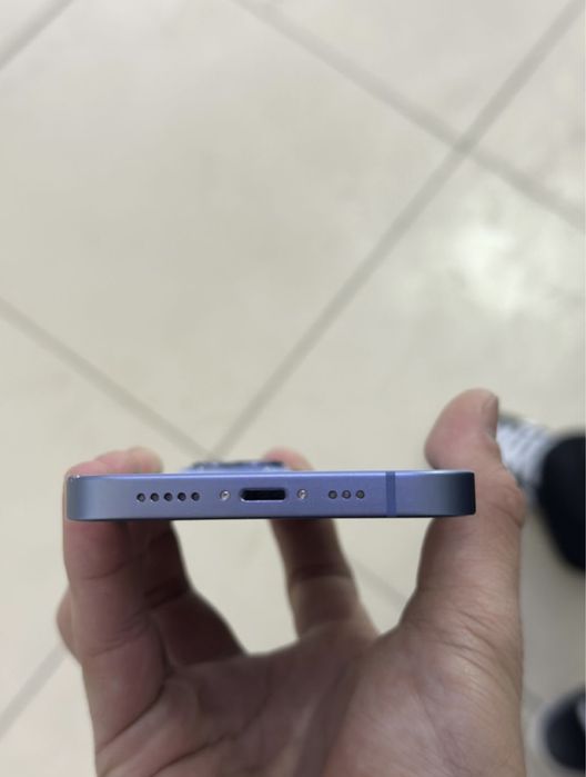 Продам iphone 14 128