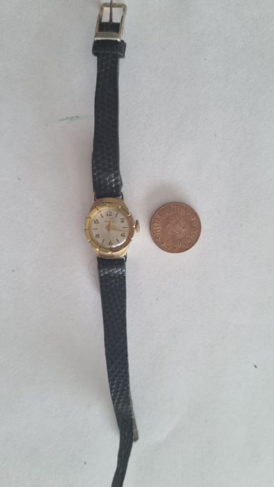 Vand ceas dama mecanic Raketa, Fond Acier, Zaria