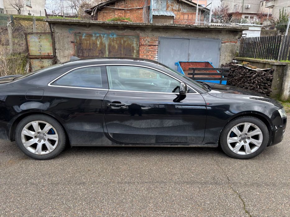 Audi a5 2.7 tdi 2008 десен волан