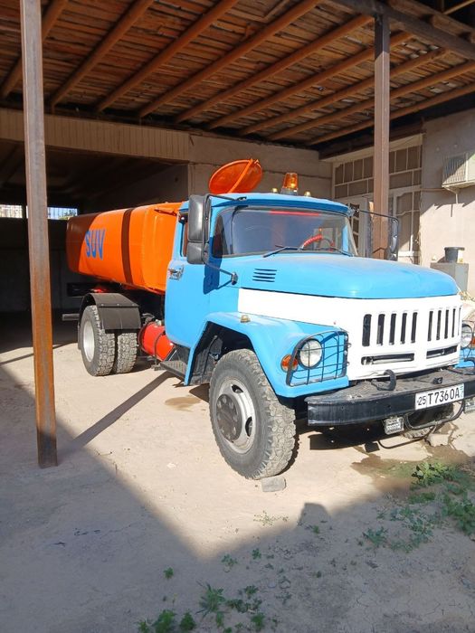 Zil vodovoz sotiladi