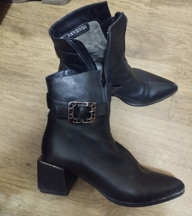 Продам сапожки демисезонные