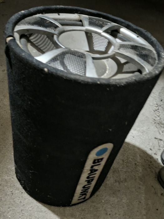 Субуфер и усилвател Blaupunkt
