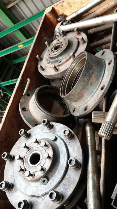 Dezmembrez tractor Fendt 600 612 615