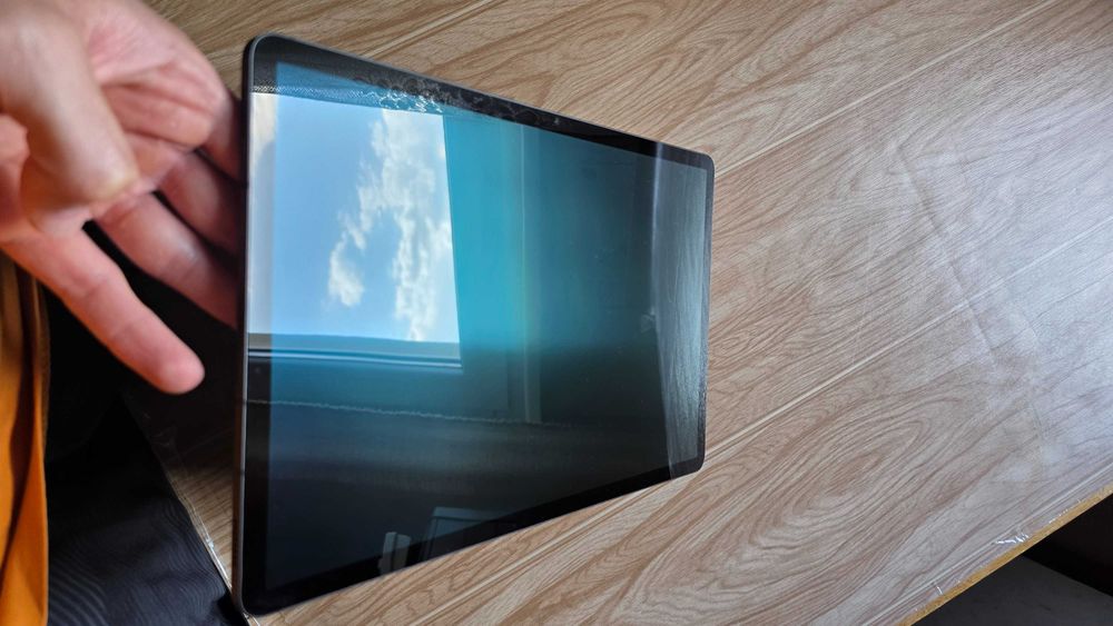 Samsung Galaxy Tab S8 Plus (8GB/128GB) ПЕРФЕКТЕН ДИСПЛЕЙ БЕЗ ДРАСКОТИНА, много малко ползван!