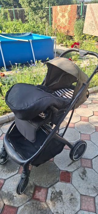 Продам коляску бу 15000