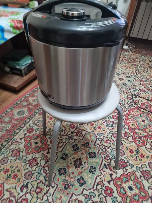 Мультиварка REDMONT. Новая. Волшебная.