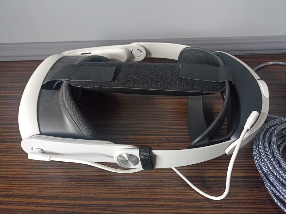 Meta Quest 3 128gb + controllere + Elite Strap (baterie 10000mAh) + cablu VRLink pc