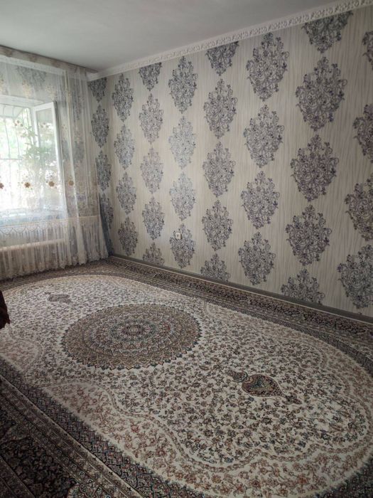 Срочно Продаётся 2 комнатная квартира опщежития  Авиасозлар-1 Школа-61