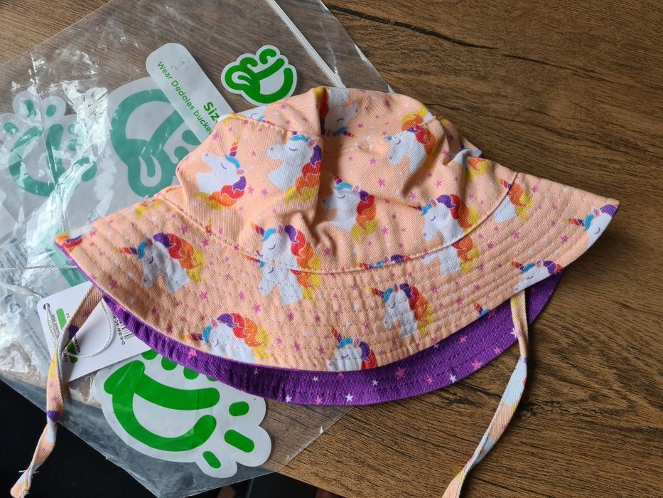 Нова! Детска шапка Dedoles размер 50