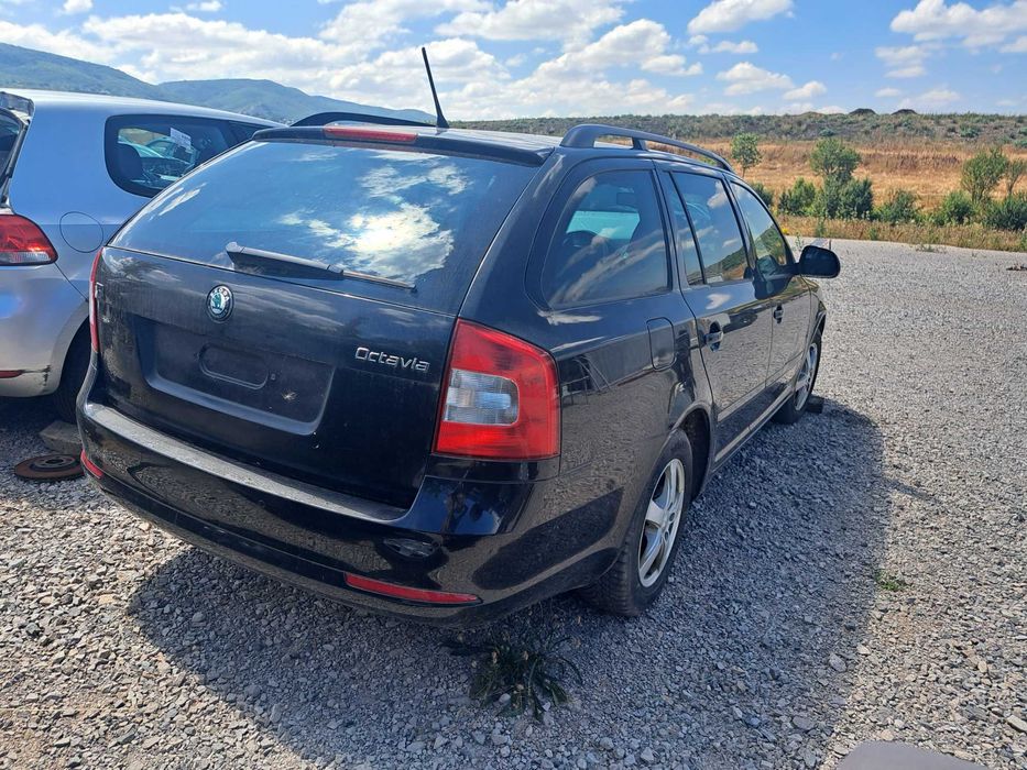 Продавам Skoda Octavia II facelift комби, 1.6tdi 105кс на части, 5ск