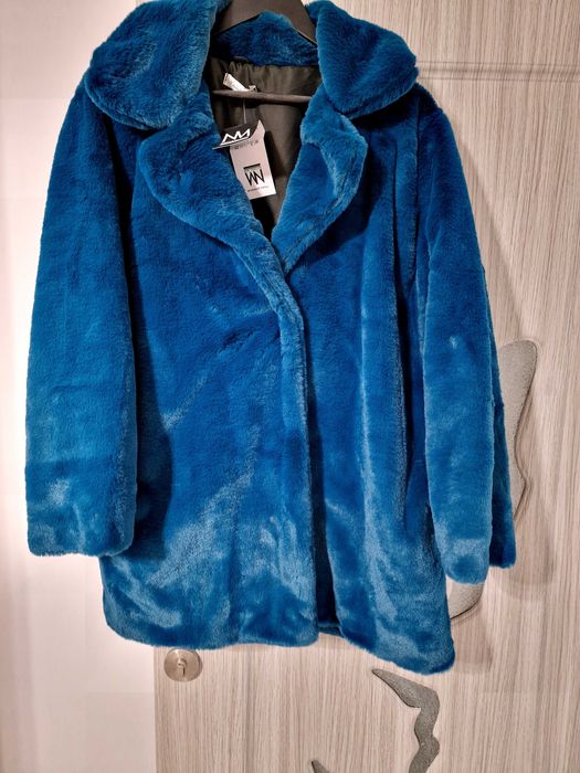 Haine blana artificiala noi