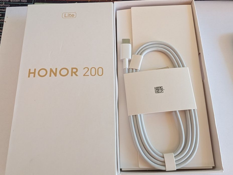 Honor 200 lite Като нов!