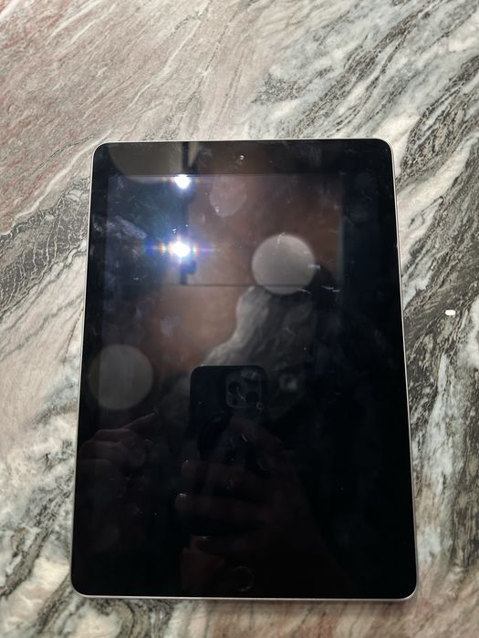 Ipad generatia 5 128gb