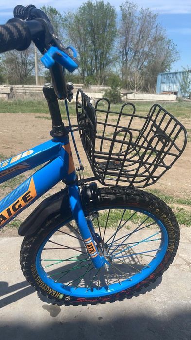 Синий велосипед для детей