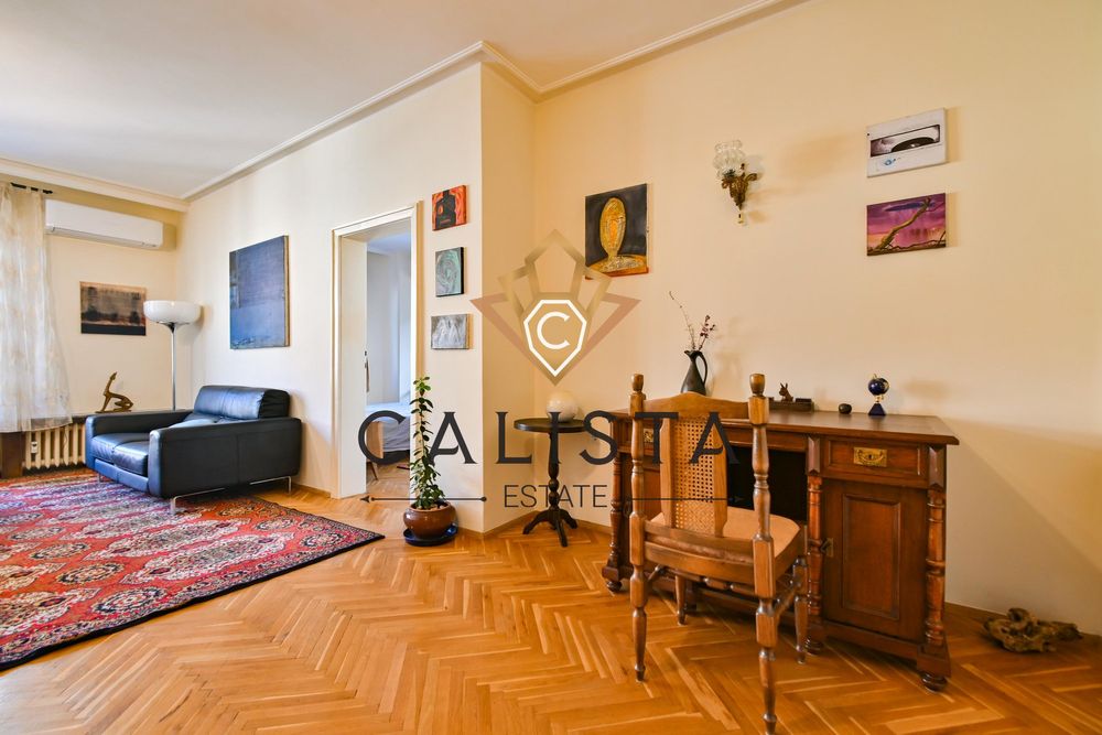 Дава се под наем Тристаен апартамент в София, Център - 135 кв.м за 1099 € - Снимка #3