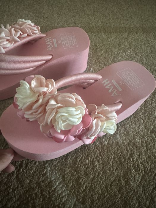 Шлепки женские