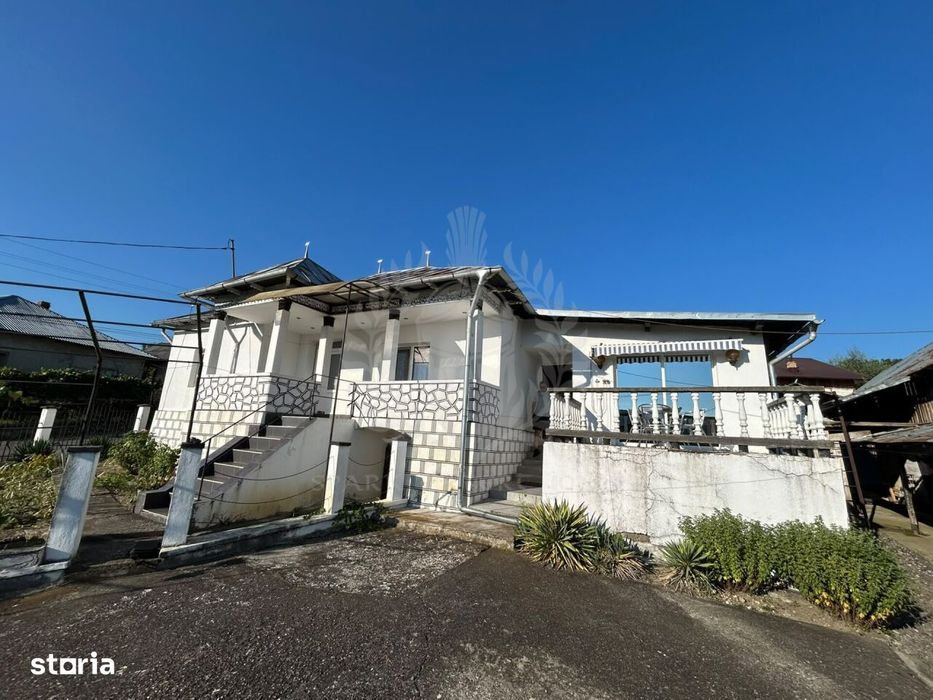 Casa 4 Camere// Comuna Valcanesti