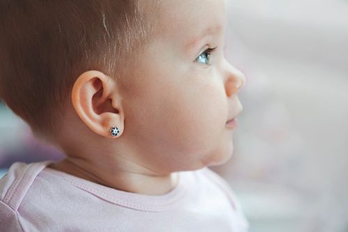 Прокалывание ушей для детей и взрослых одноразовым пистолетом