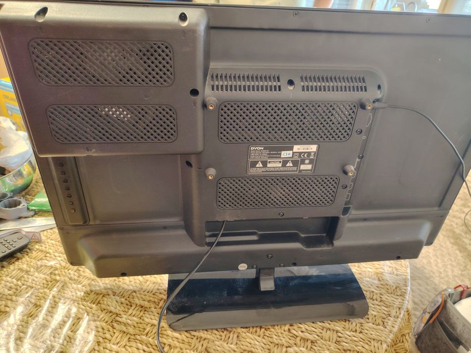 Телевизор Dyon 29 инча .