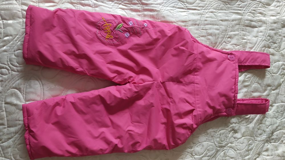 Продаю тепленький костюм для девочки